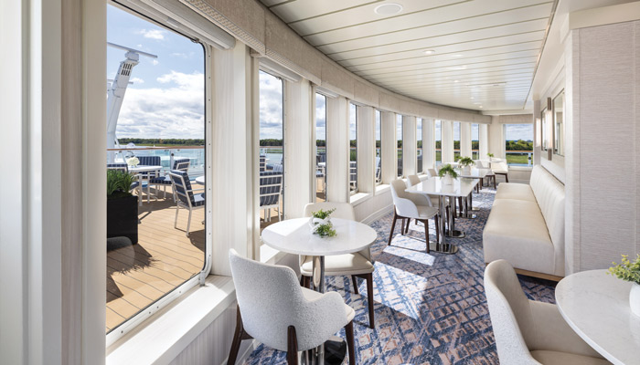 Sky Lounge - 2